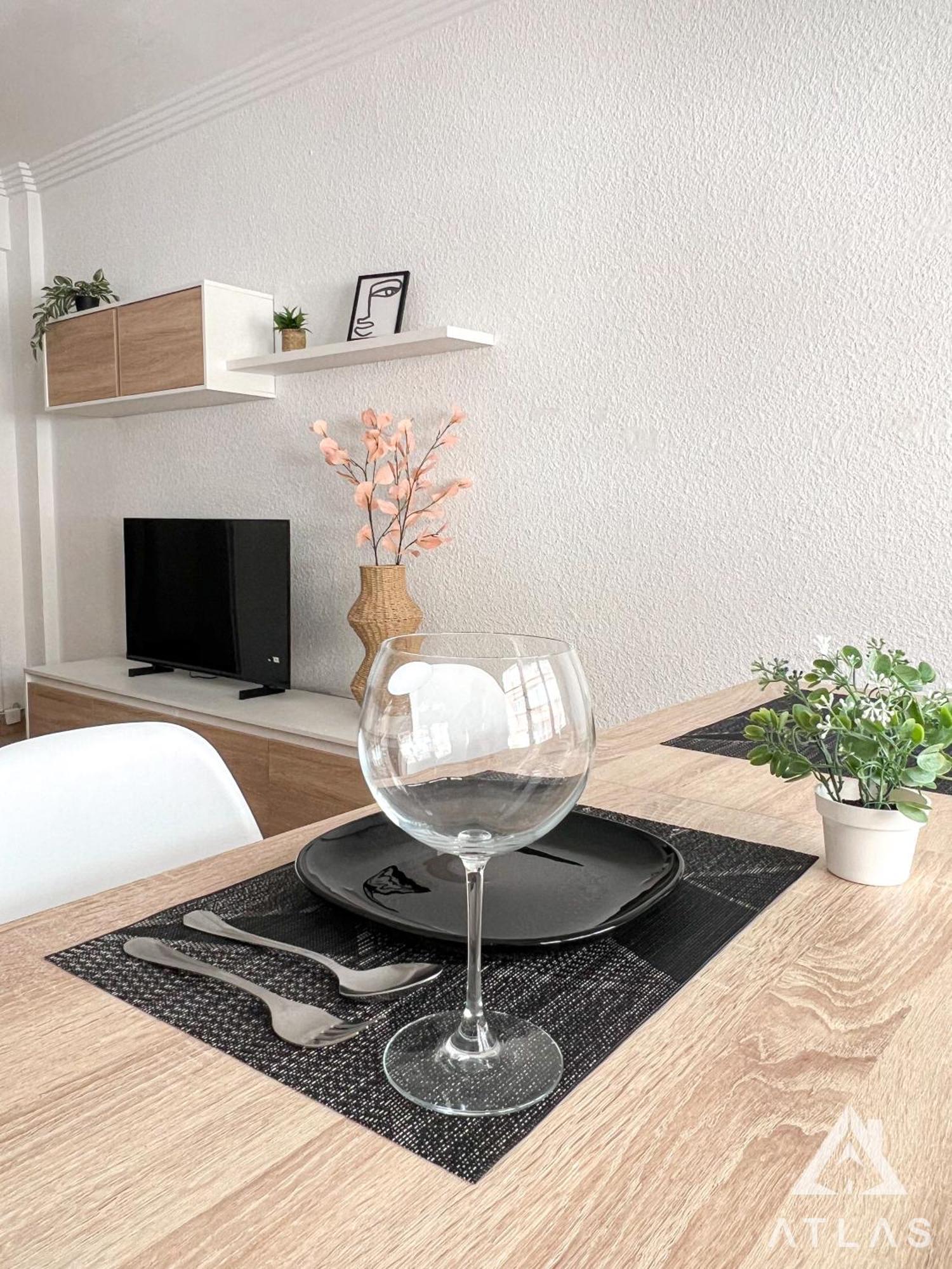 Apartamento Atlas เย-กลา ภายนอก รูปภาพ